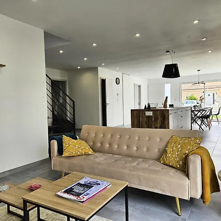 Comme A La Maison Holiday home