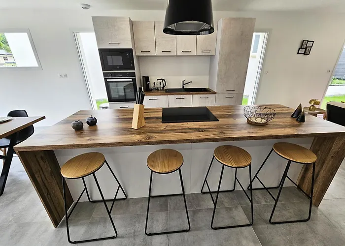 Comme A La Maison Lucey