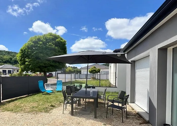 Prázdninový dům Comme A La Maison Lucey